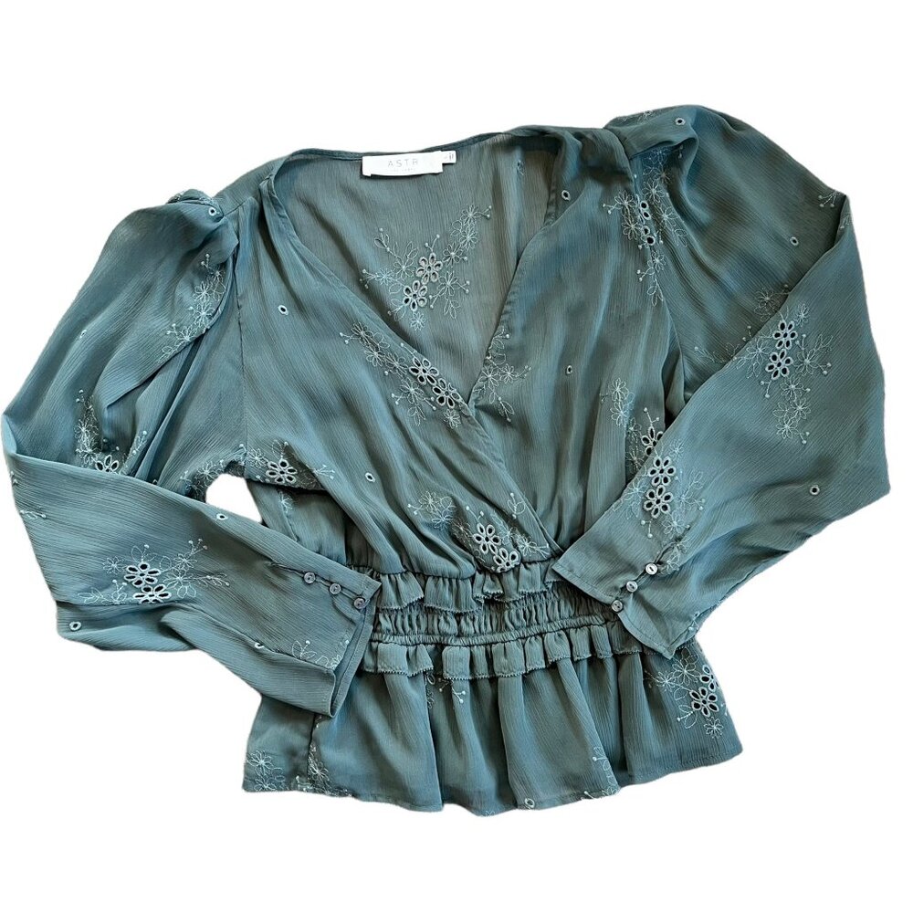 ASTR The Label Floral Embroidered Boho Babydoll Top L
